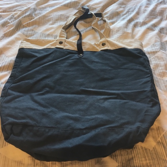 Tote - Picture 2 of 2