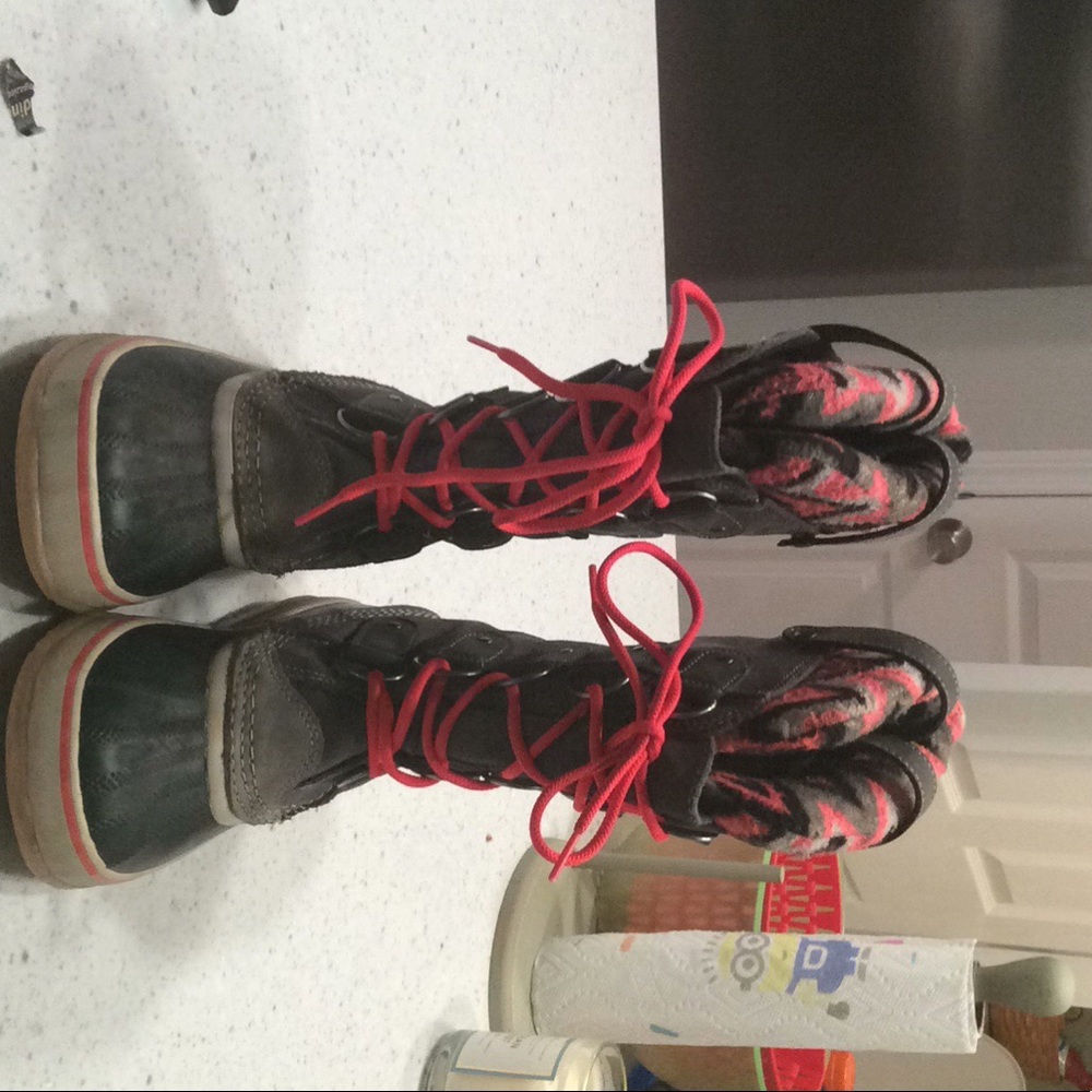 Sorel Joan Of Arctic Knit, Lace up Winter Boots