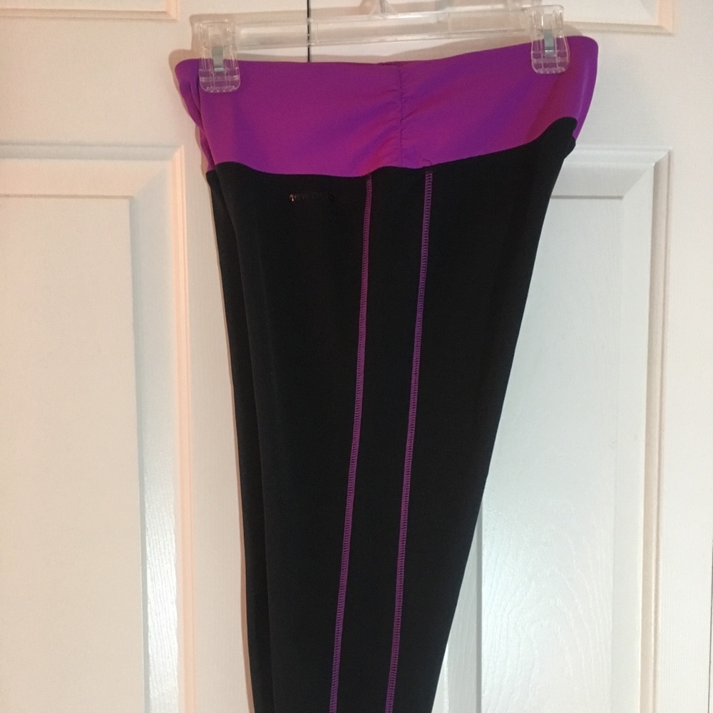 New Balance magenta cropped leggings