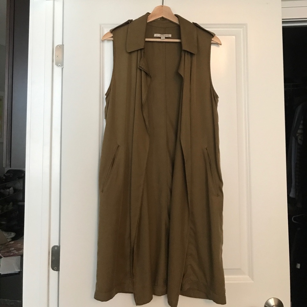 Khaki Tencel vest from Zara
