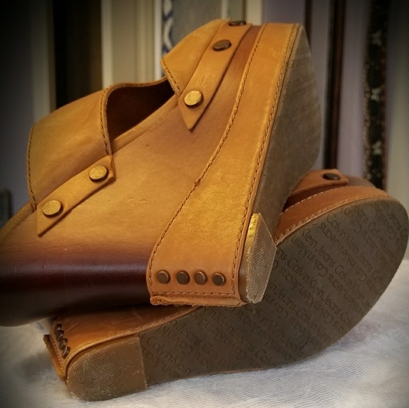 AUTHENTIC Calvin Klein platform mules - Picture 3 of 5