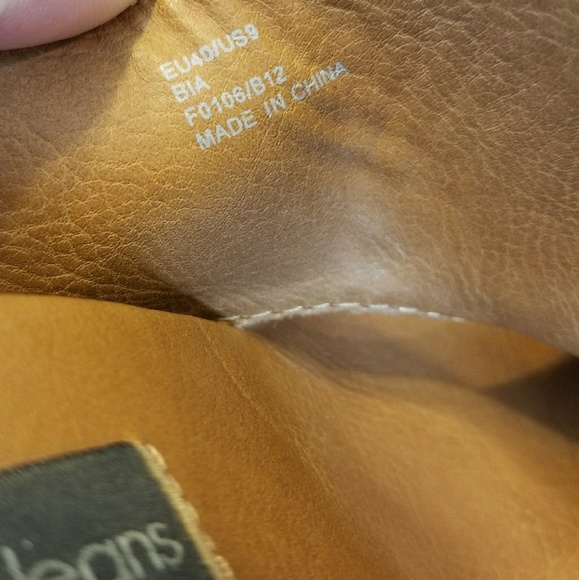 AUTHENTIC Calvin Klein platform mules - Picture 5 of 5