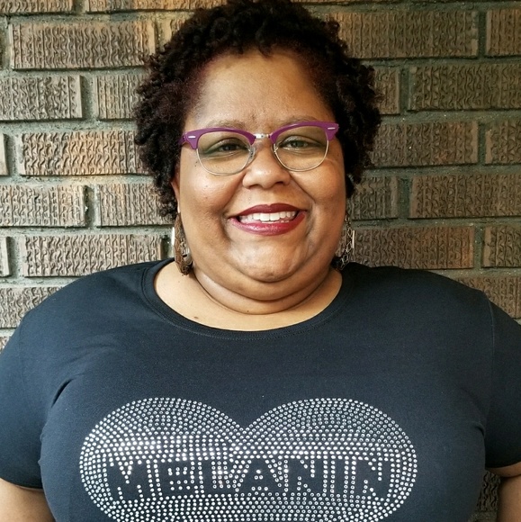 Meet your Posher, Cindy - Picture 1 of 1