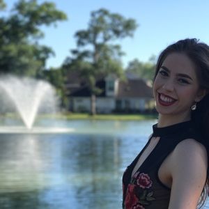 Meet your Posher, Petra