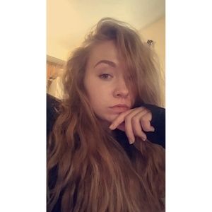 Meet your Posher, Eva