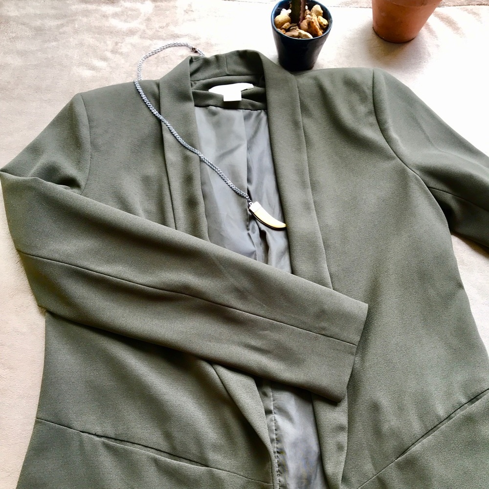 ⚡️H&M Olive Blazer ⚡️