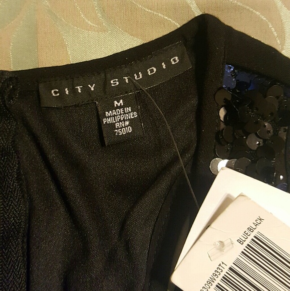 Dress - Picture 3 of 4