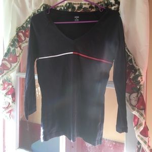 Long sleeve v neck shirt