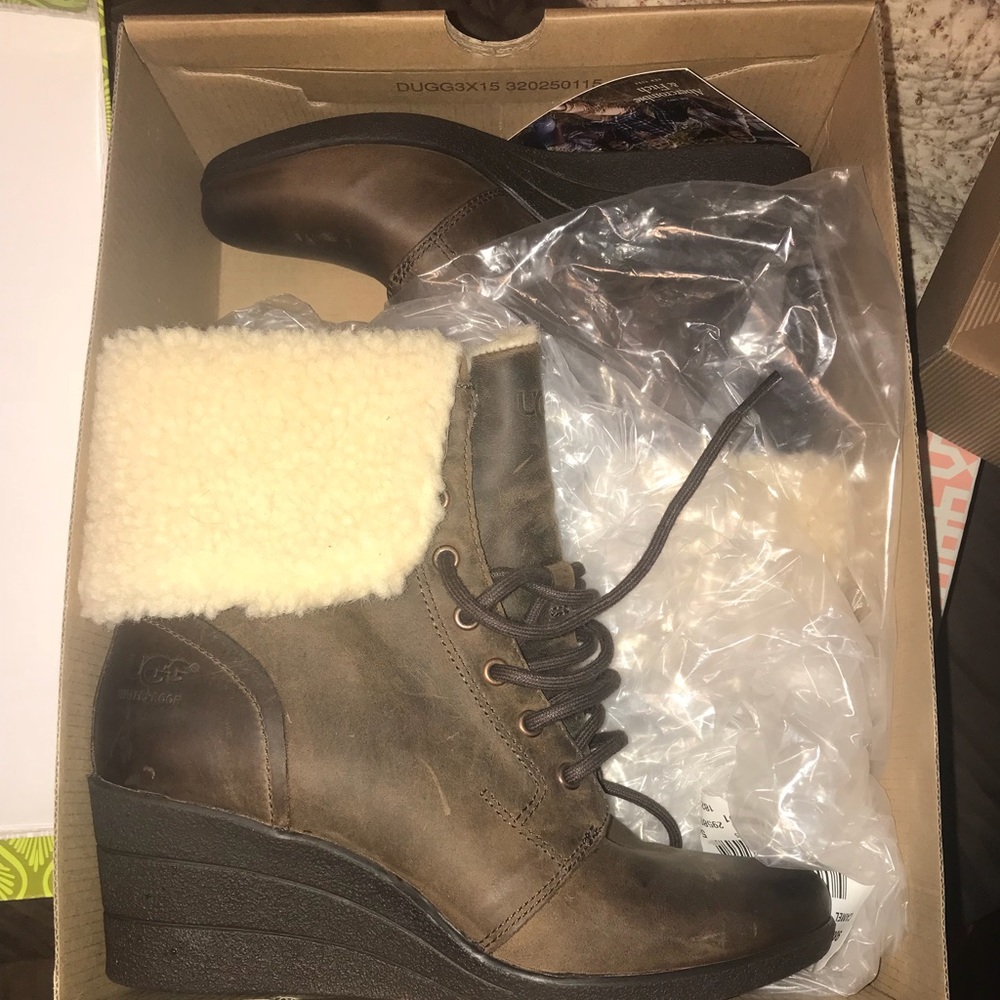 Ugg wedge booties