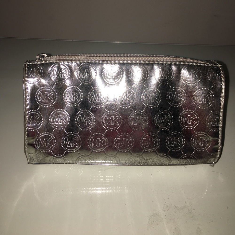 Michael Kors Makeup Case (Authentic)