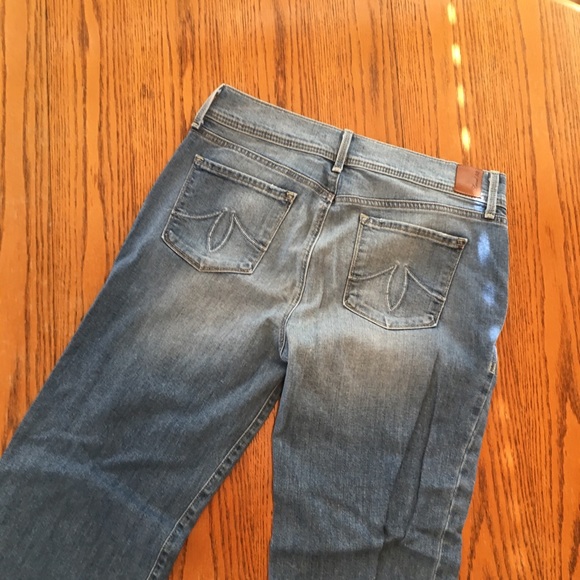 Level 99 crop leg flare w frayed edge Sz 29 - Picture 2 of 8