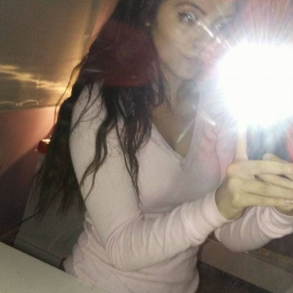 Meet your Posher, Esmeralda