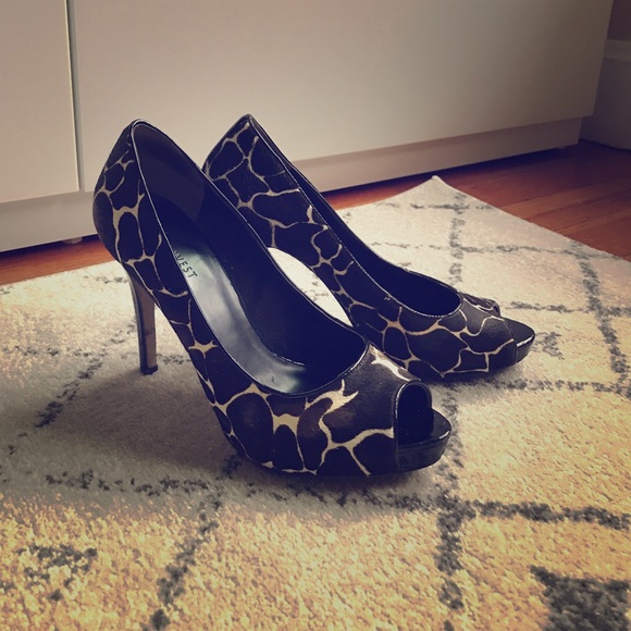 Nine West peeptoe pumps size 8M US - Picture 1 of 5
