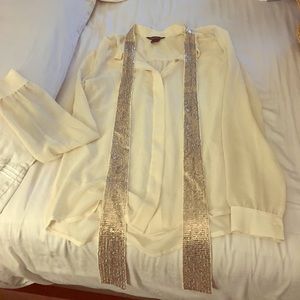 Moda cream blouse