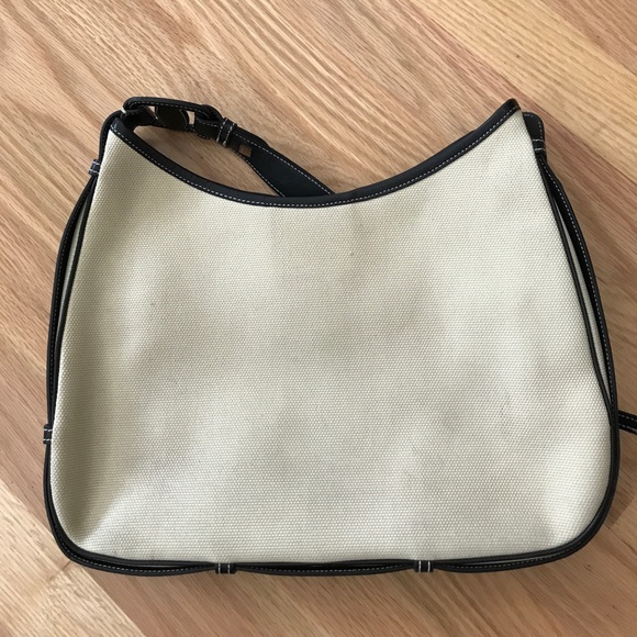 👜Ferragamo handbag. 18in high& 12 1/2 in long
