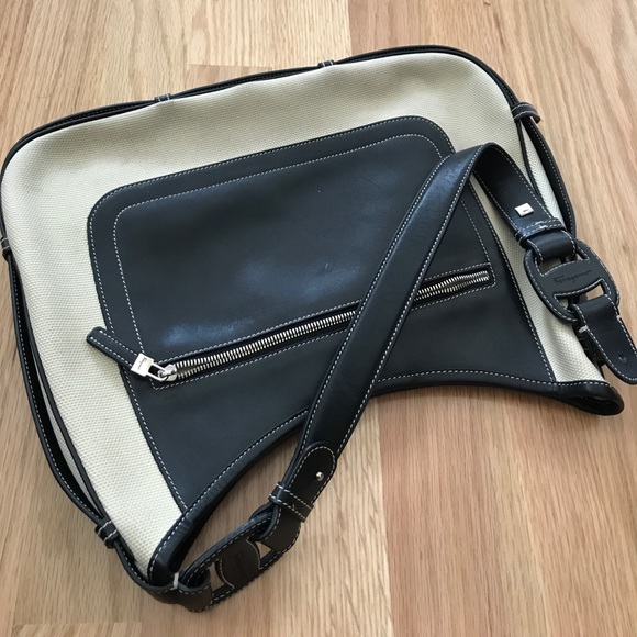 👜Ferragamo handbag. 18in high& 12 1/2 in long