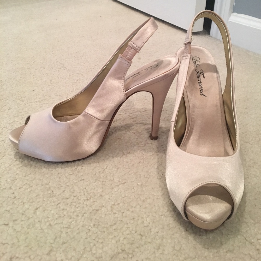 Beige satin peptoe slingback heels