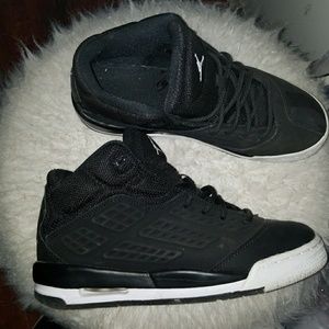 Black Jordans 5Y