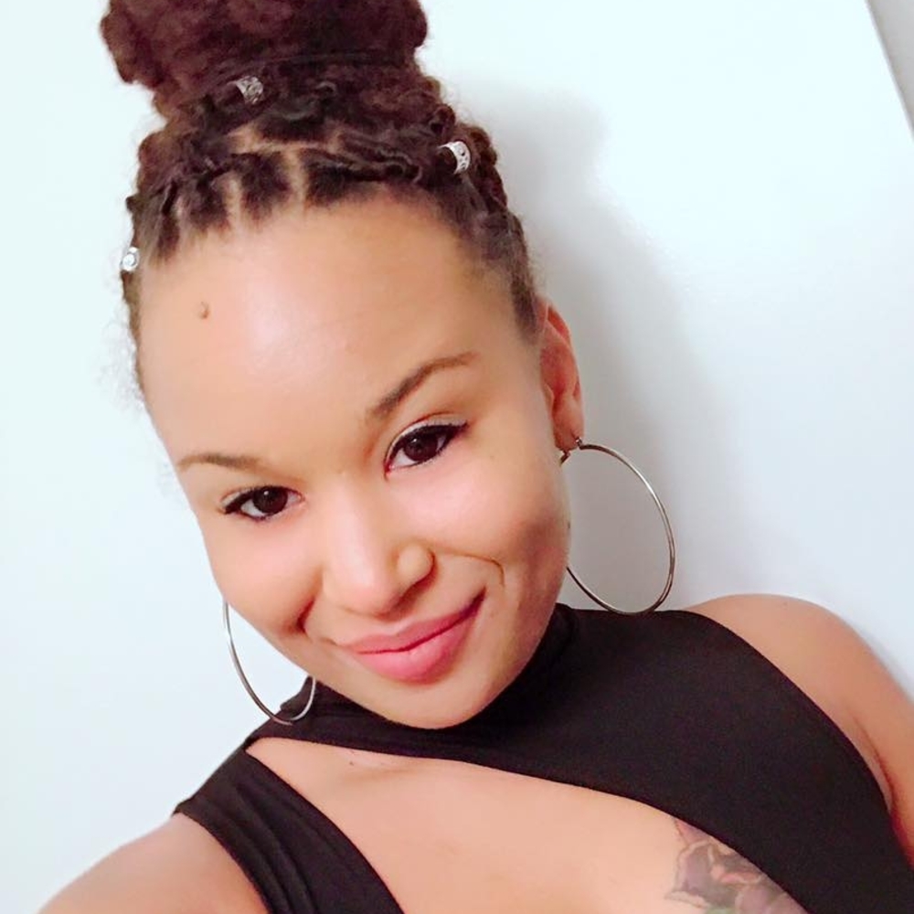 Meet your Posher, Cece