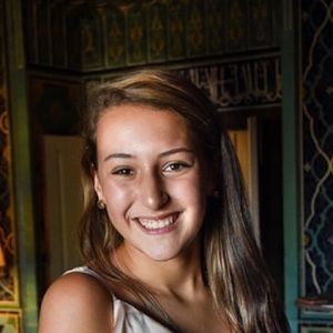 Meet your Posher, Caroline