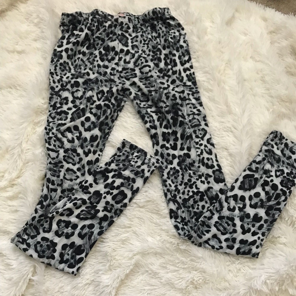 Gianni Bini Leopard Leggings