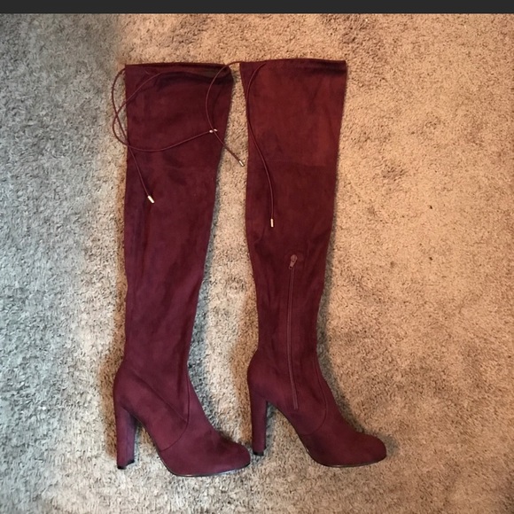 Burgundy knee high boots - Picture 2 of 5