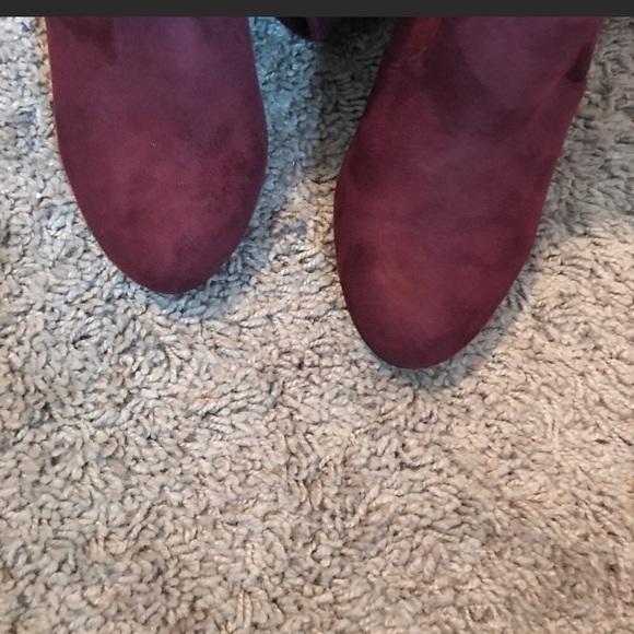 Burgundy knee high boots - Picture 5 of 5