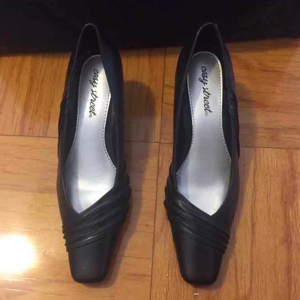 🤩SOLD🤩 Very comfy dress shoes 7.5