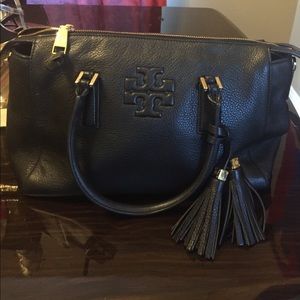 Tory Burch original black putse