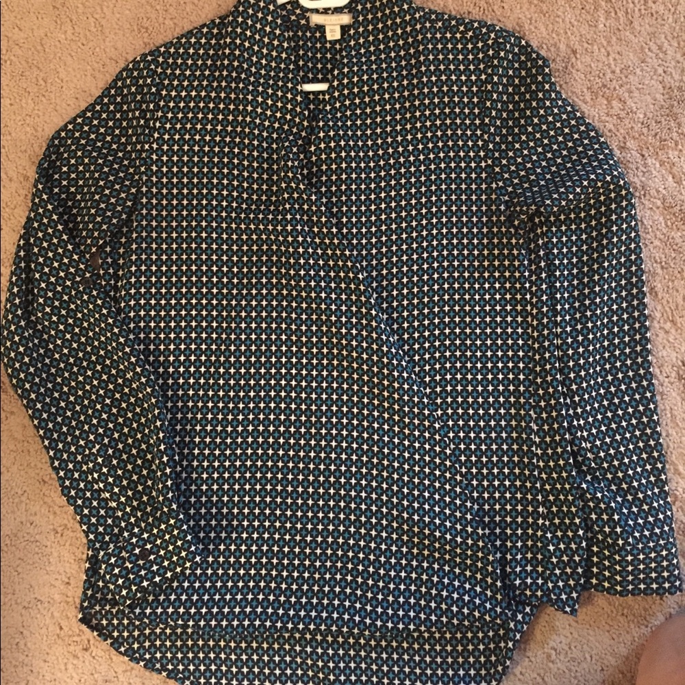 Graphic print wrap blouse.