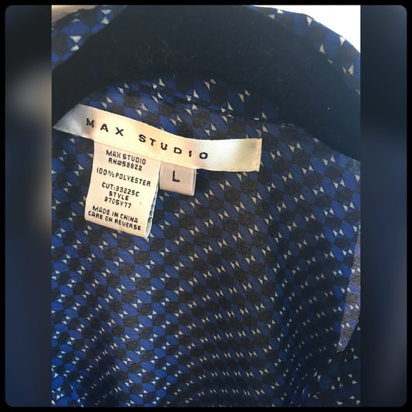 ✨ Max Studio Blouse✨ - Picture 3 of 5