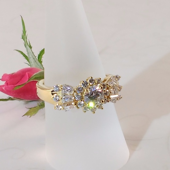 Simulated Diamond CZ 14k YG Swarovski Gemstones™ Size 7 - Picture 4 of 9