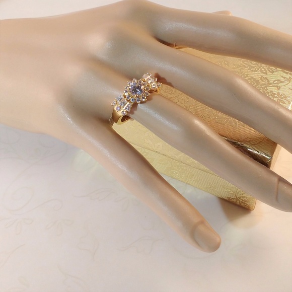 Simulated Diamond CZ 14k YG Swarovski Gemstones™ Size 7 - Picture 8 of 9