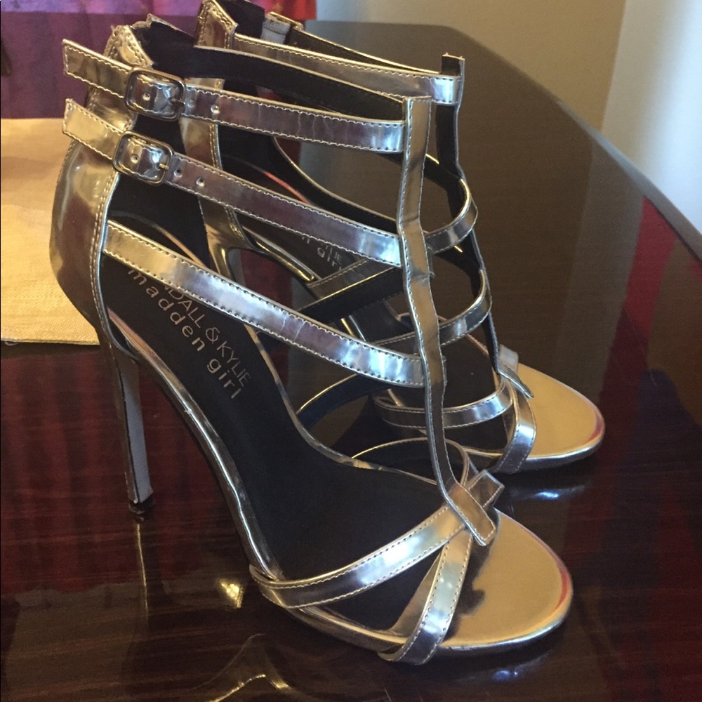 Kendall and kylie madden girl silver shoes