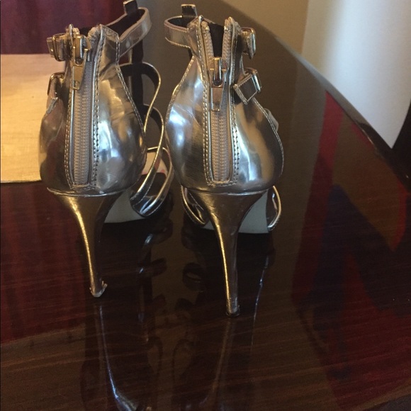 Kendall and kylie madden girl silver shoes - Picture 2 of 2