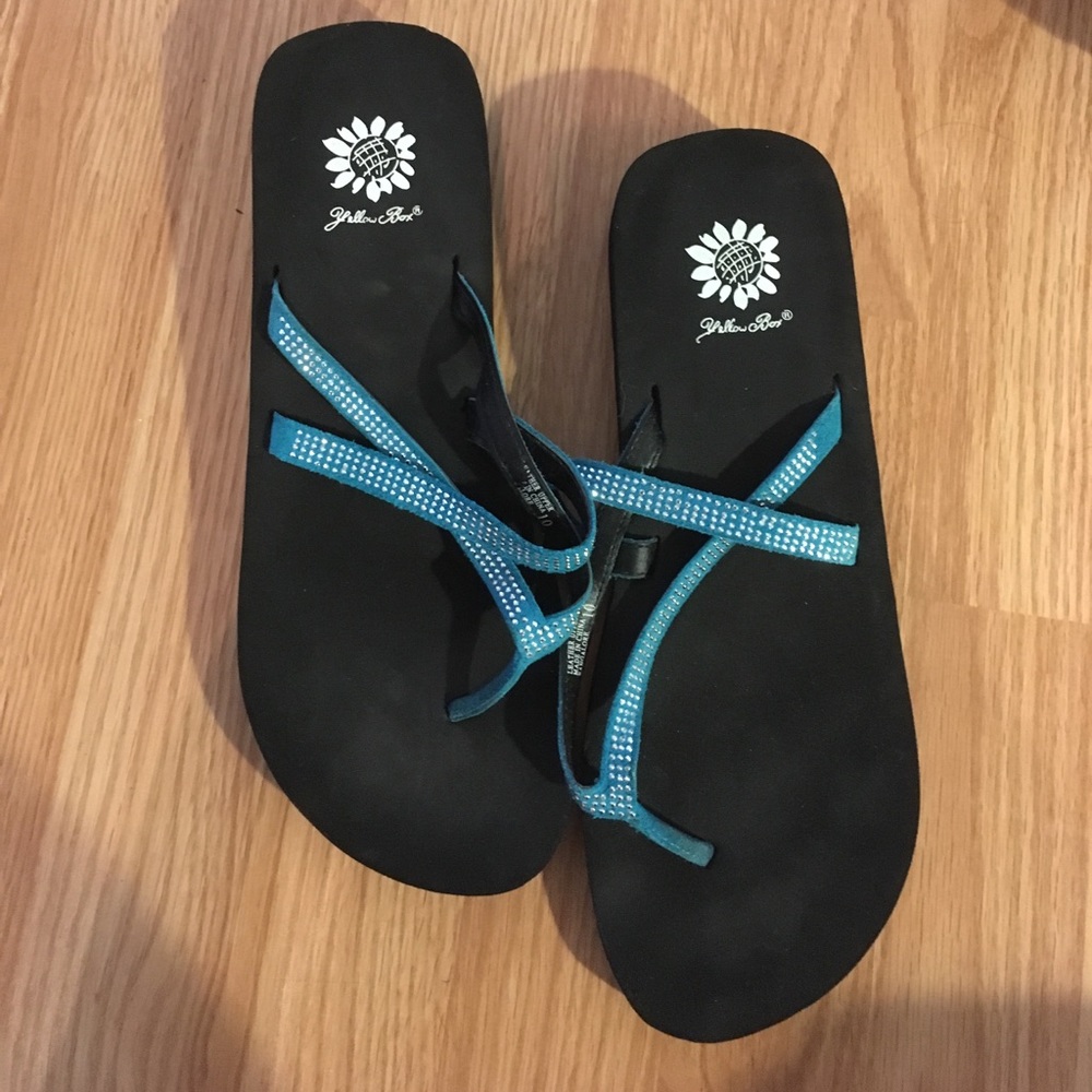 Like New Blue Sequined Sandals