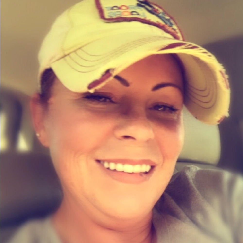 Meet your Posher, Myra