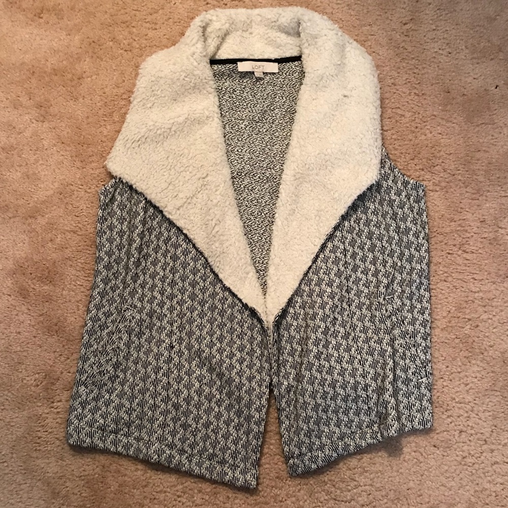 Loft medium cozy tunic sweater vest