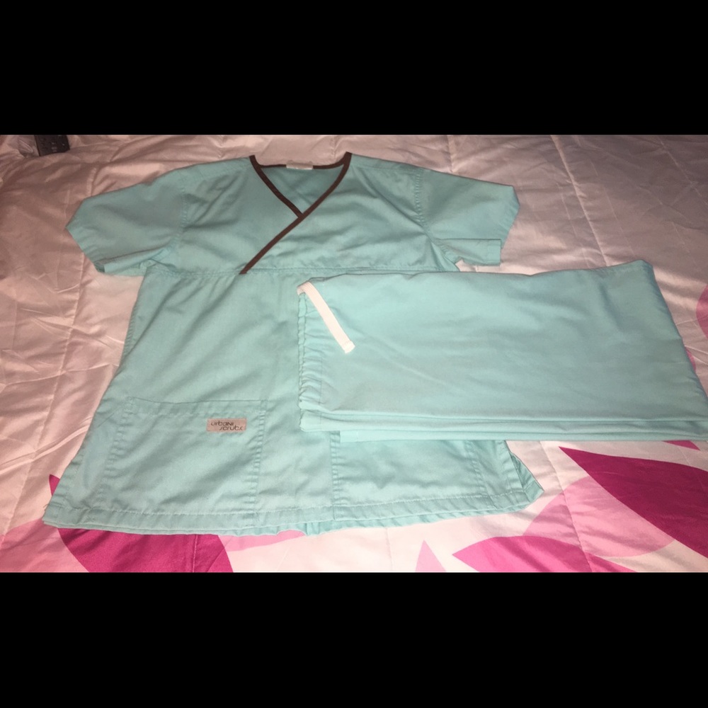 Set of turquoise scrubs