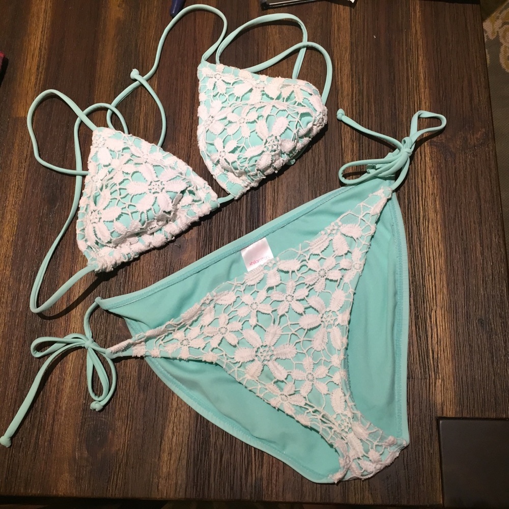 Donated- Bikini top M and matching bikini bottom L