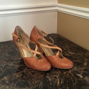 Seychelles tan heels.