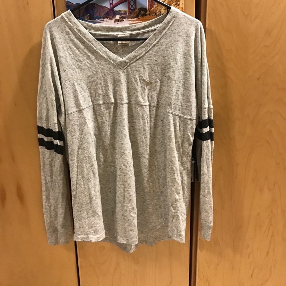 PINK VS V-neck Shirt