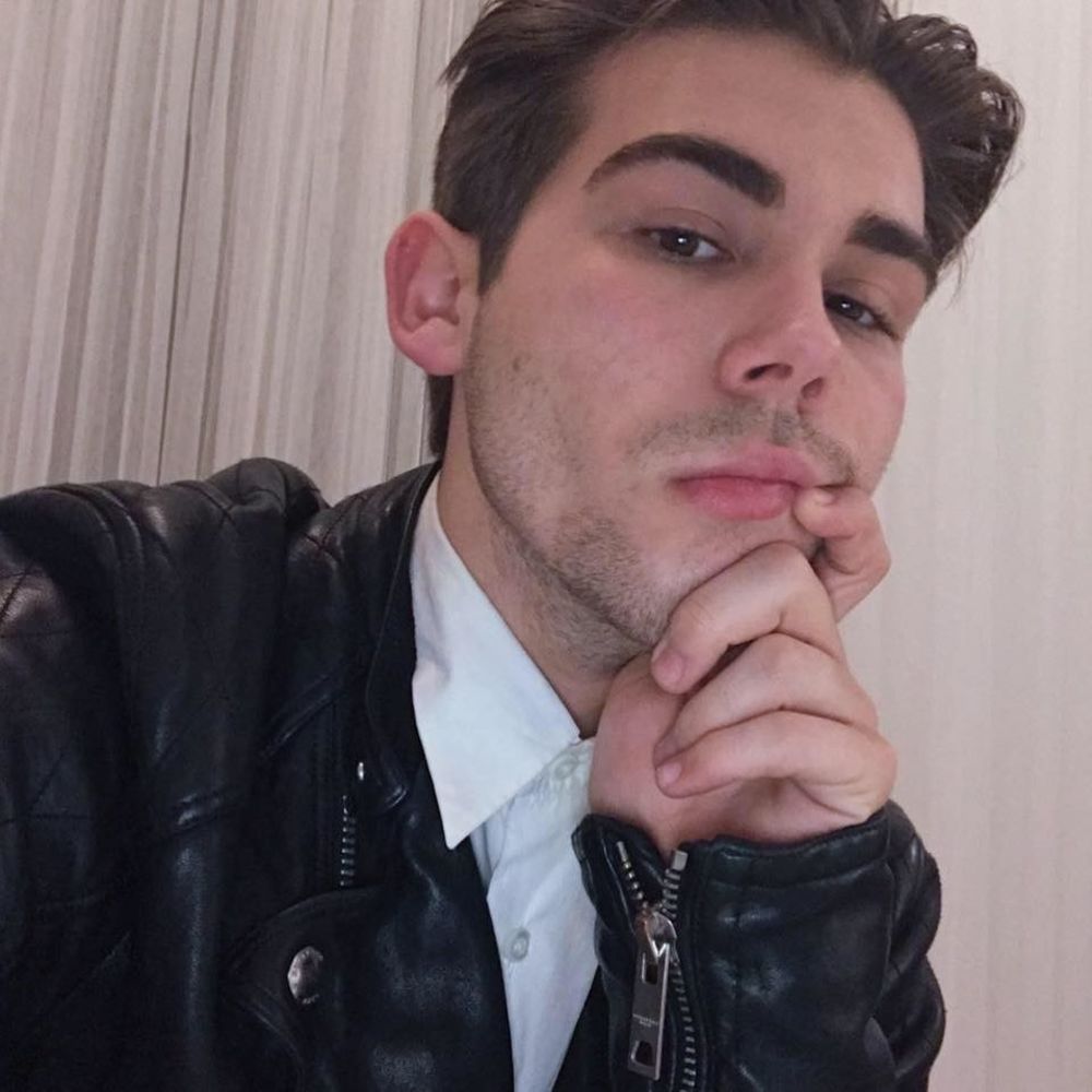 Meet your Posher, Cody