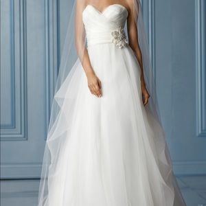 Wtoo by Watters wedding gown