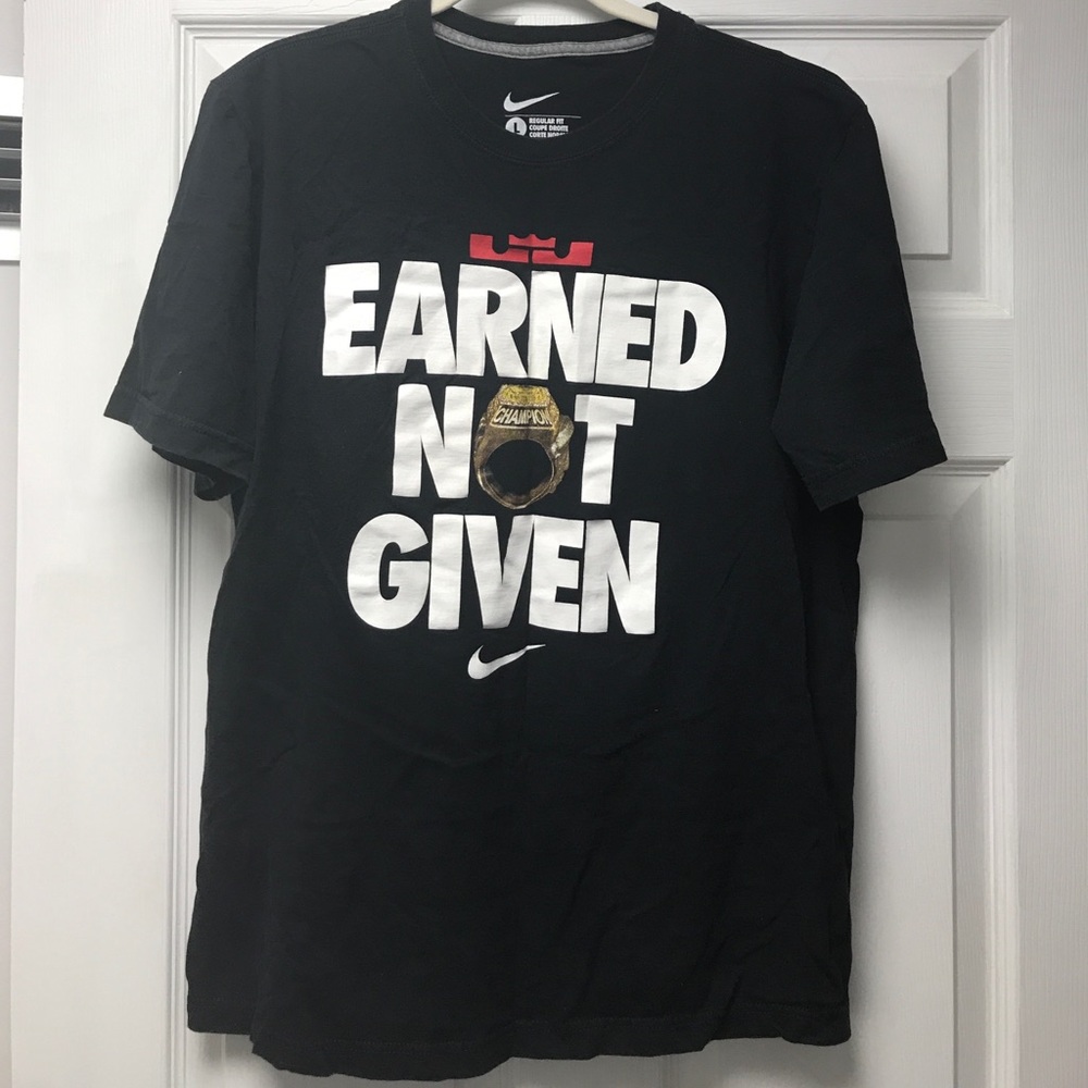 Nike • Black Lebron James Tee • Size L
