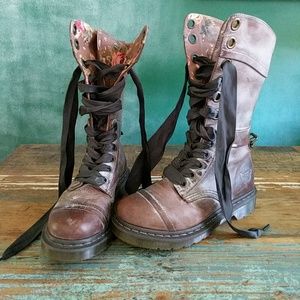 Dr. Martens Triumph 1914 brown