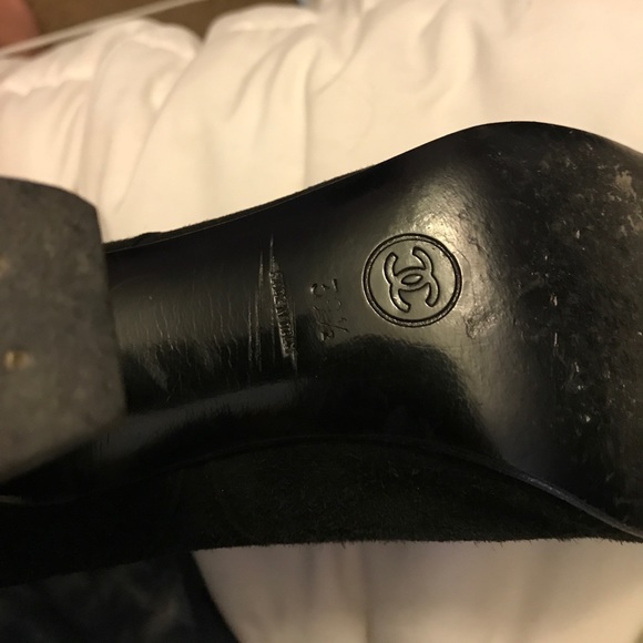 Rare CHANEL Chic Tie Up Suede Pointy Boots❤️❤️❤️ - Picture 8 of 8