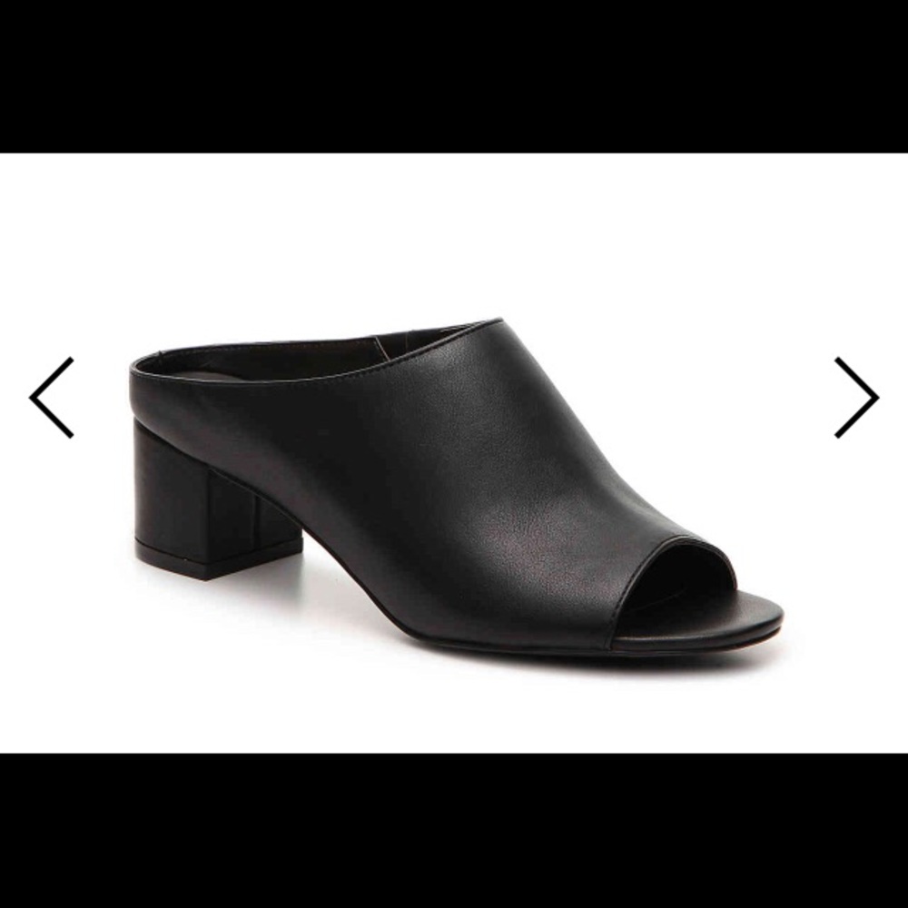 NIB Charles David Black Leather Mule