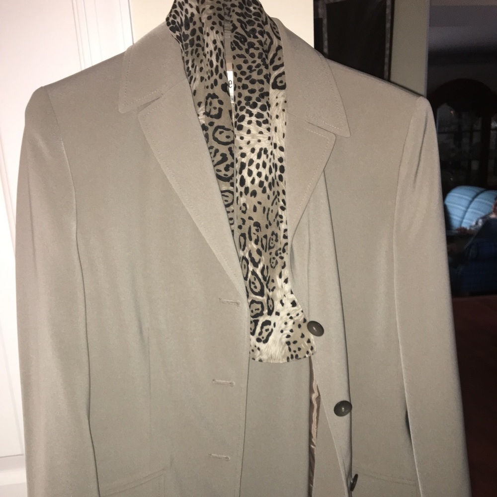 2 Pc Women's suit