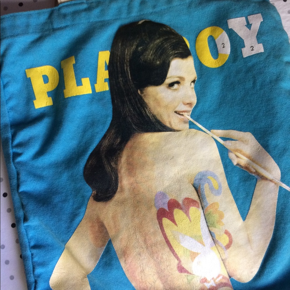 🎨💙🌸Super cute Playboy cover canvas bag✨